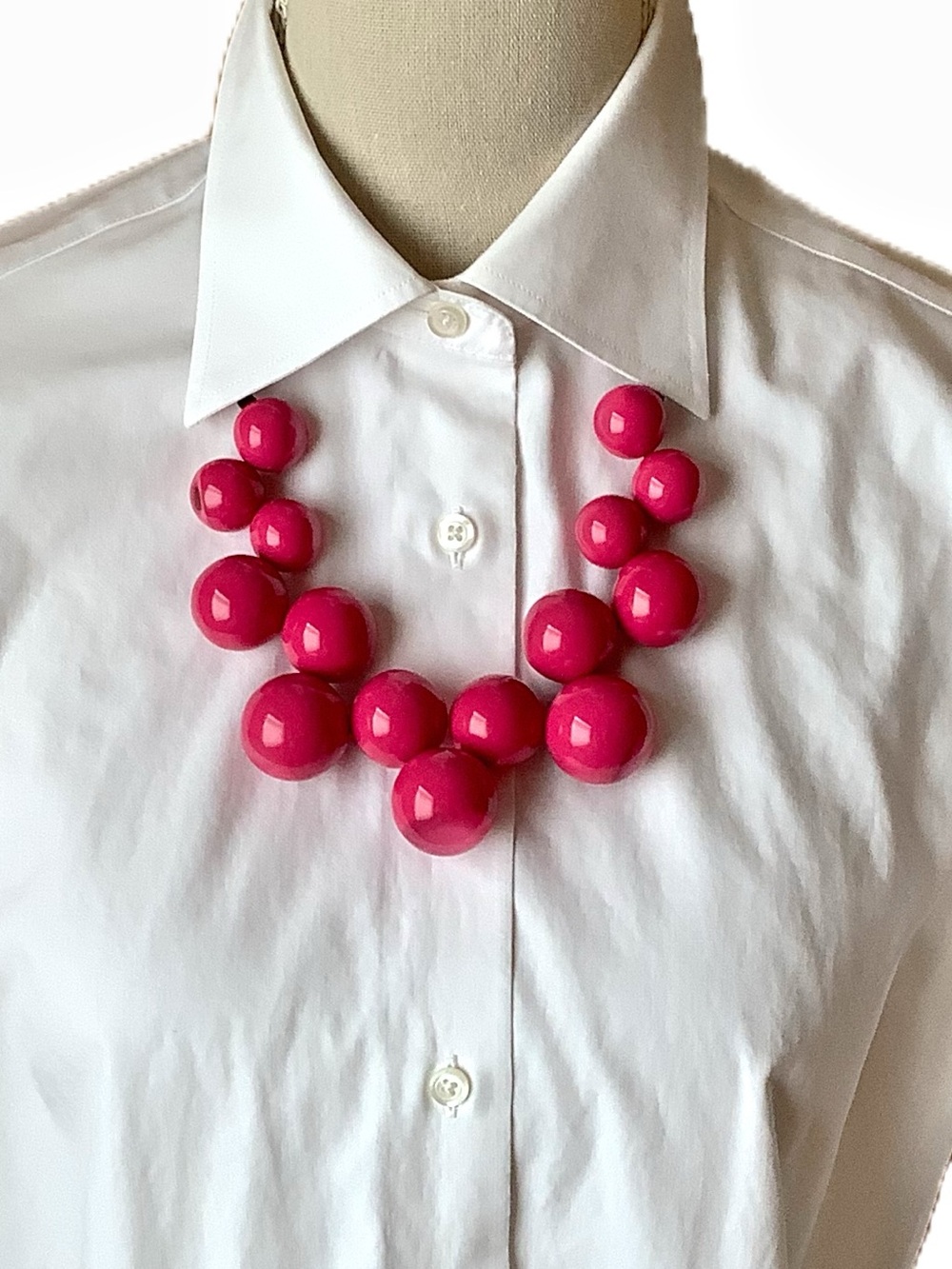 ZSISKA Fuchsia Pink 15 Bead Resin Statement Necklace Chunky Adjustable